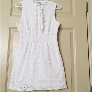 Cotton eyelet cotton dress. Size 6